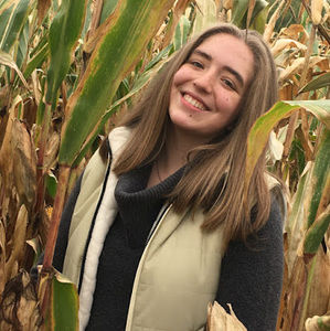 Meet your Posher, Lauren